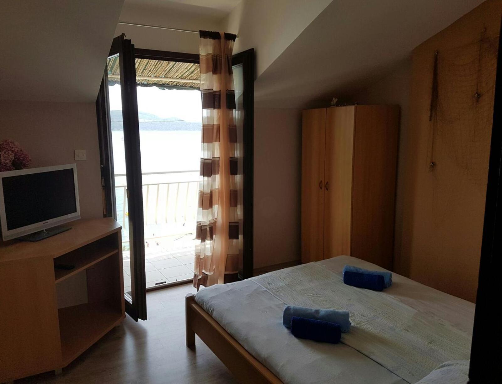 Apartments Marta Trogir Oda fotoğraf