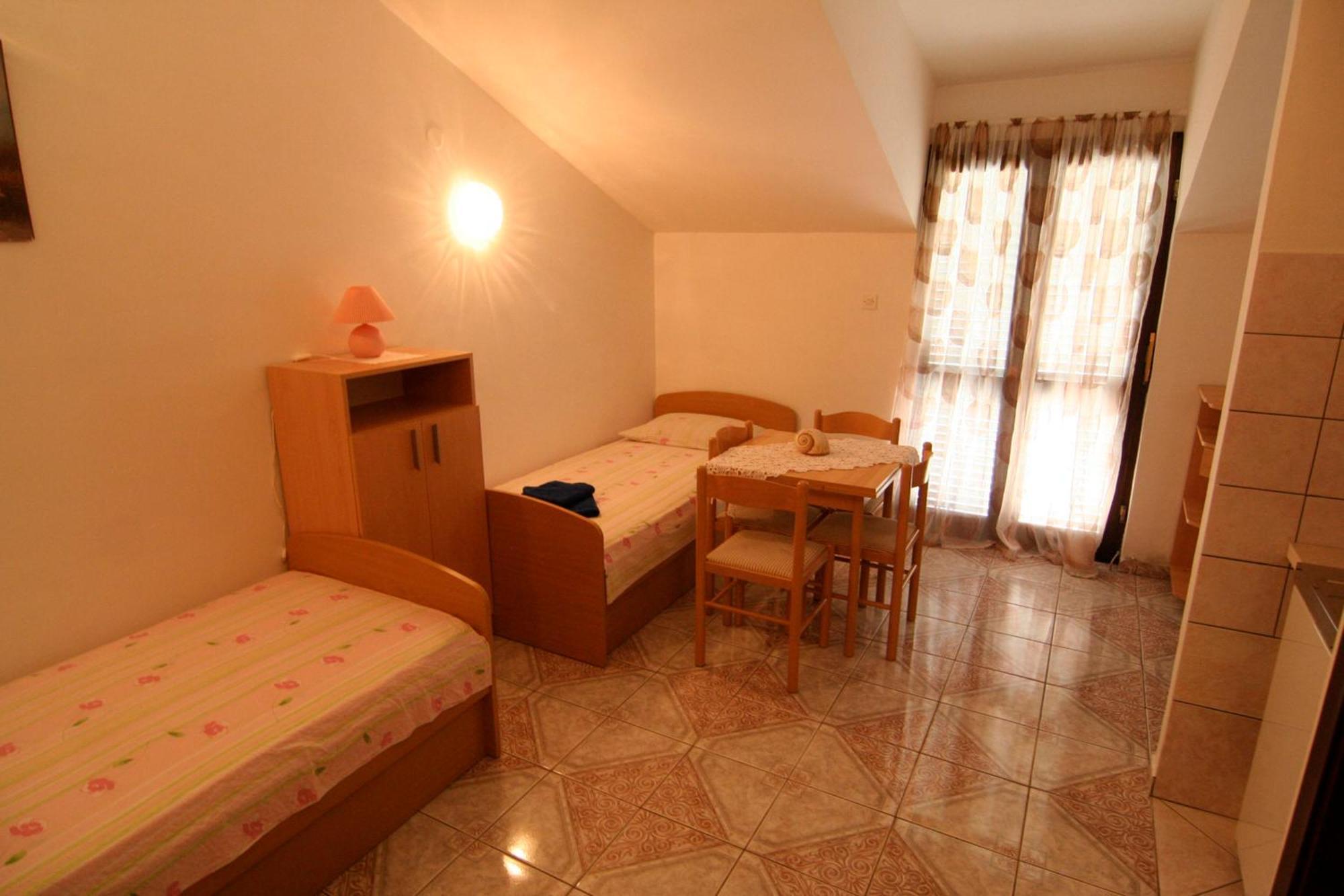 Apartments Marta Trogir Oda fotoğraf